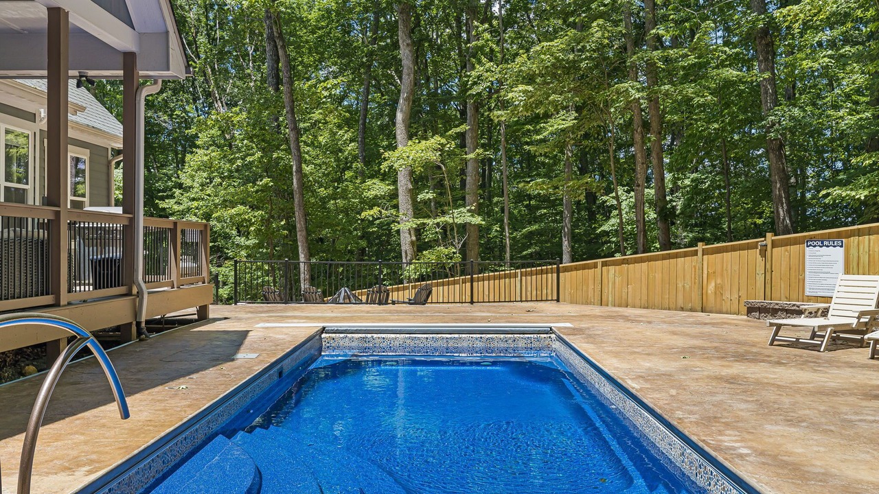 Photo of Outdoor in Avery Creek