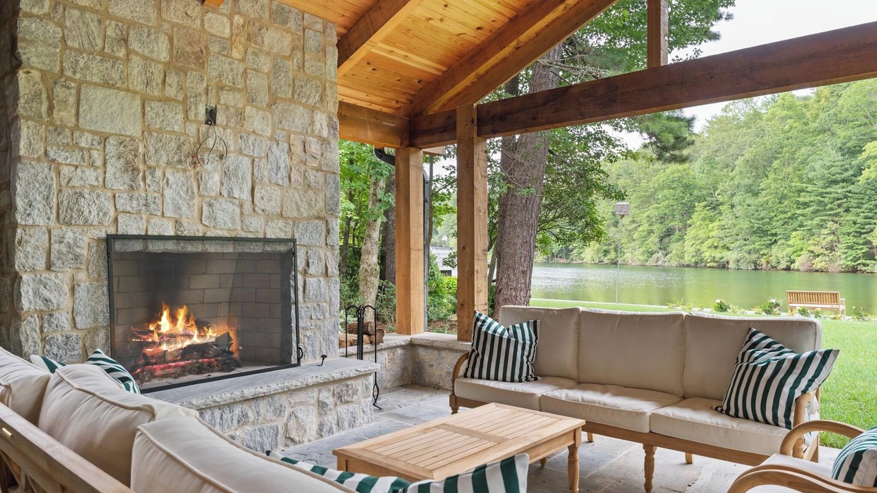 Photo of Others in Lake Toxaway