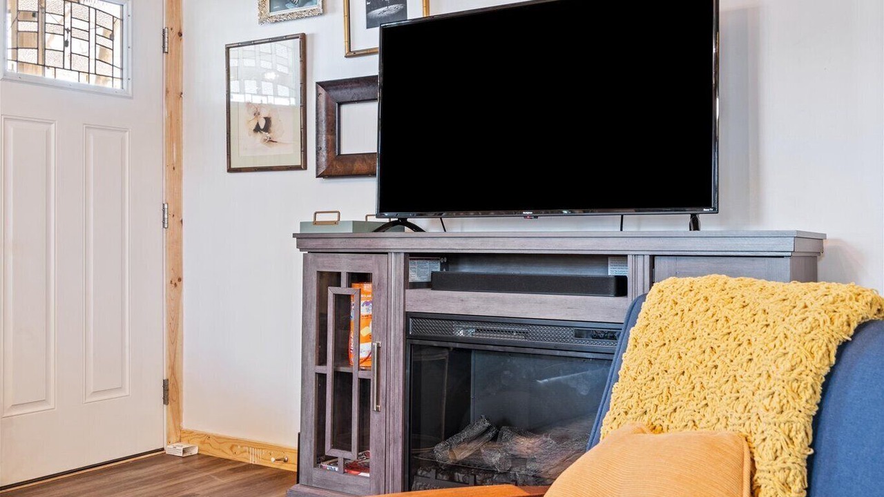 Photo of Livingroom in Smithville
