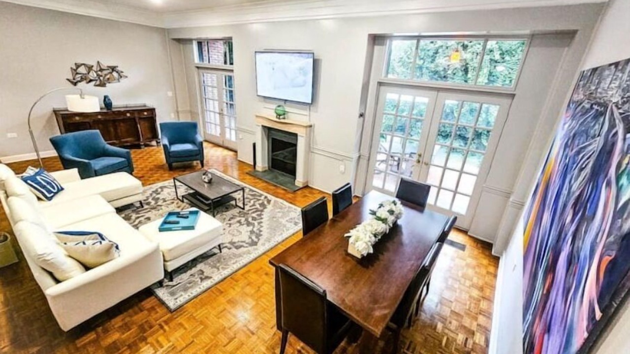 Photo of Livingroom in Myers Park