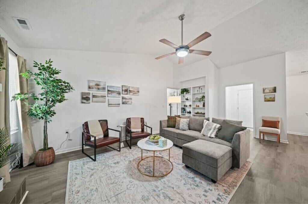 Photo of Livingroom in Fayetteville