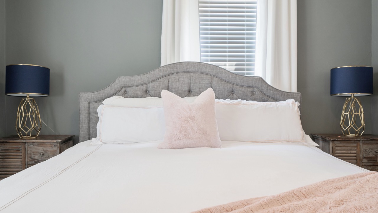 Photo of Bedroom in Downtown