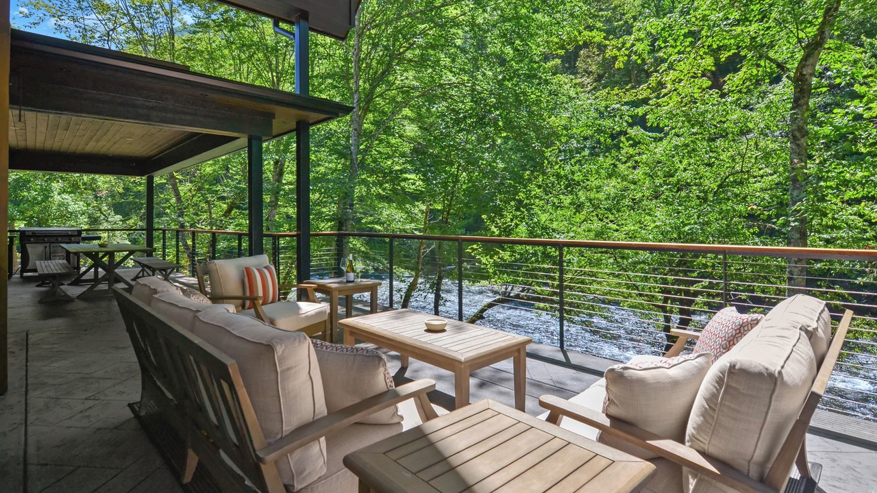 Photo of Patio Balcony in Nantahala