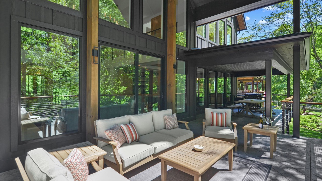 Photo of Patio Balcony in Nantahala