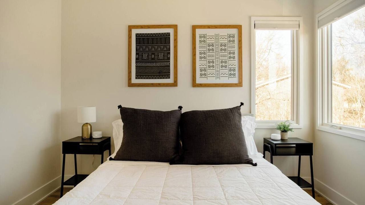 Photo of Bedroom in Downtown