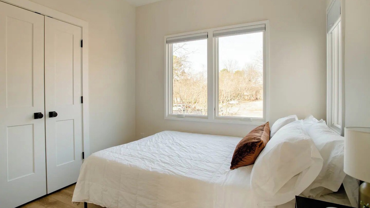 Photo of Bedroom in Downtown