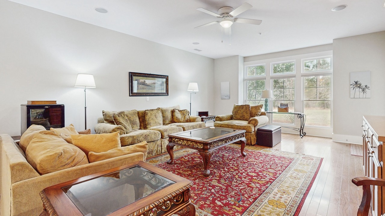 Photo of Livingroom in St. James