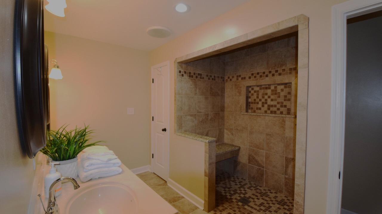 Photo of Bathroom in Hubert