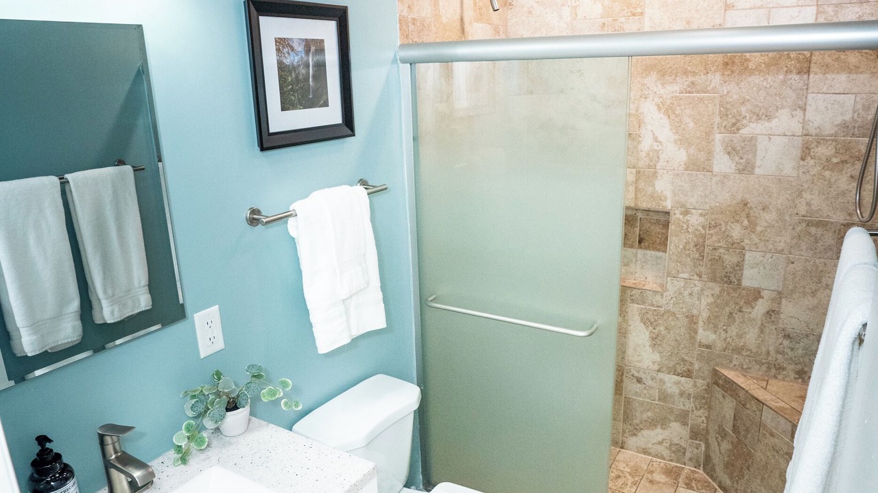 Photo of Bathroom in Candler