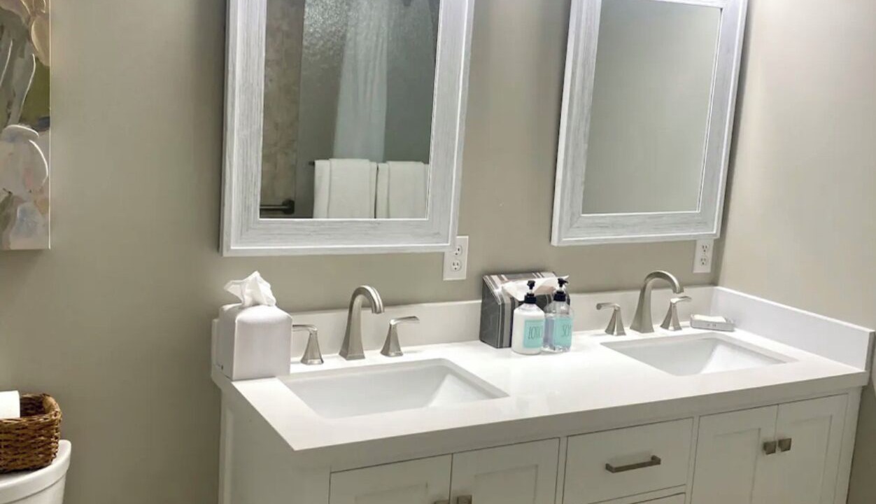 Photo of Bathroom in Hendersonville