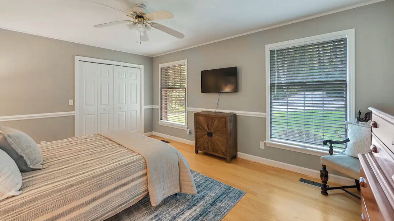 Photo of Bedroom in Hendersonville