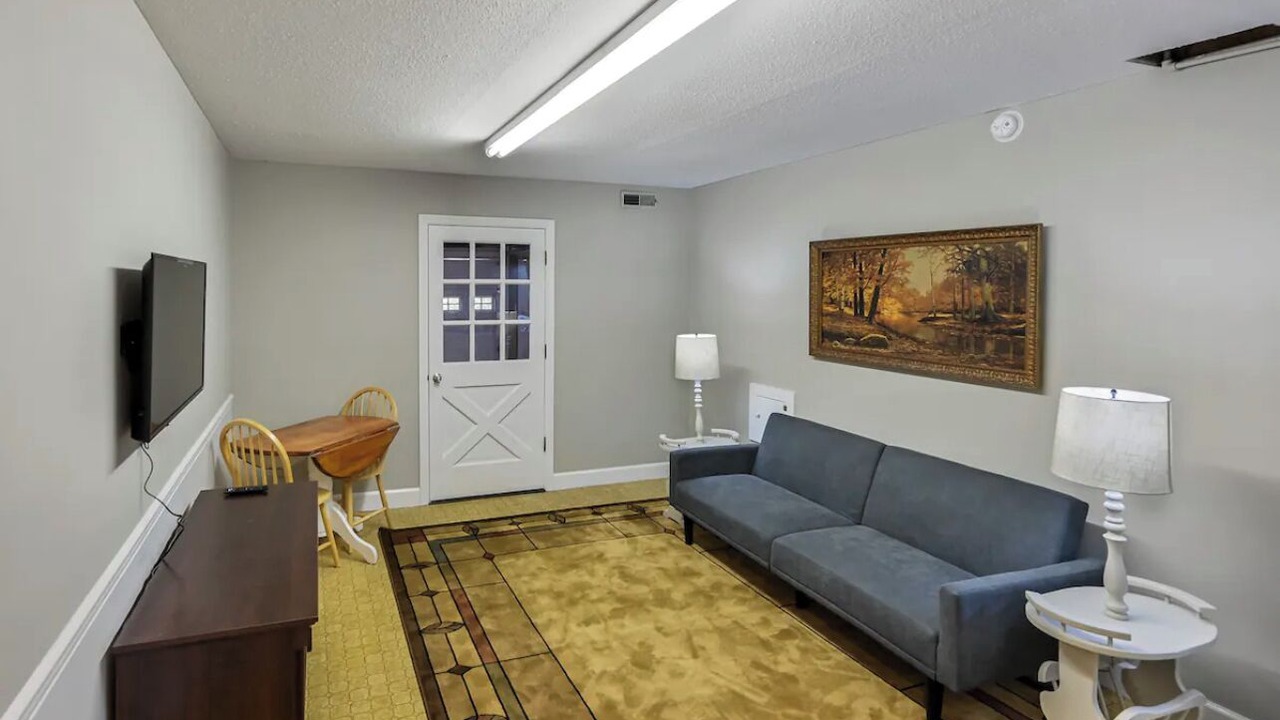 Photo of Livingroom in Hendersonville