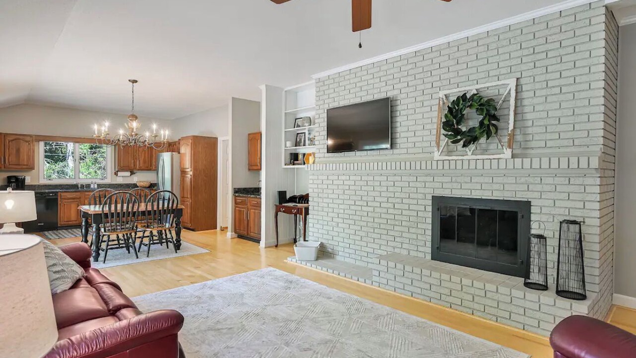 Photo of Livingroom in Hendersonville