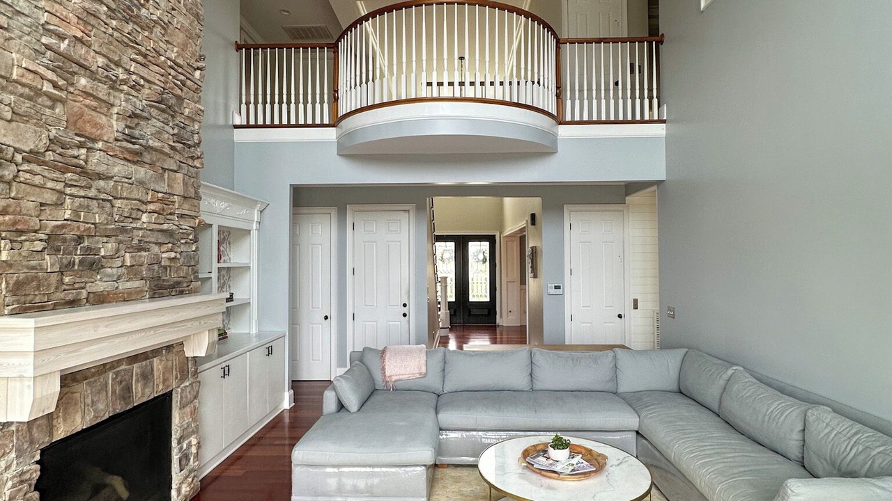 Photo of Livingroom in Mount Pleasant