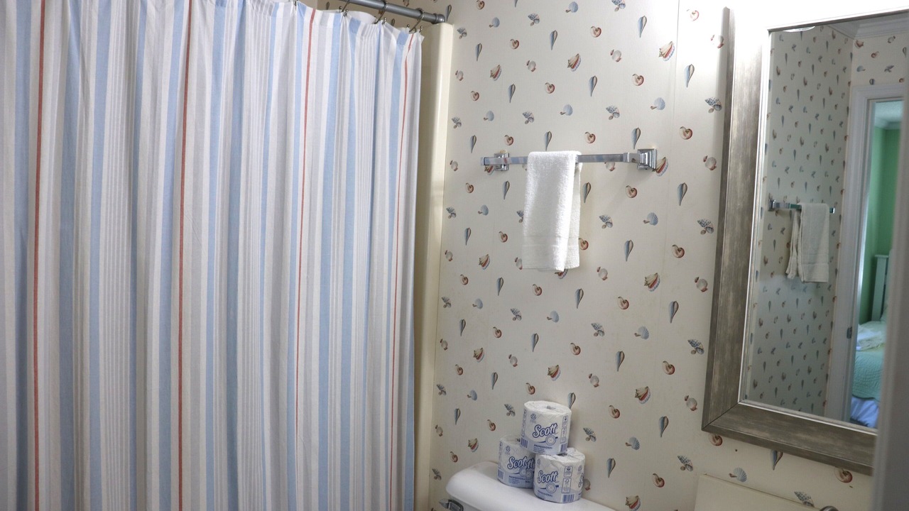 Photo of Bathroom in Emerald Isle