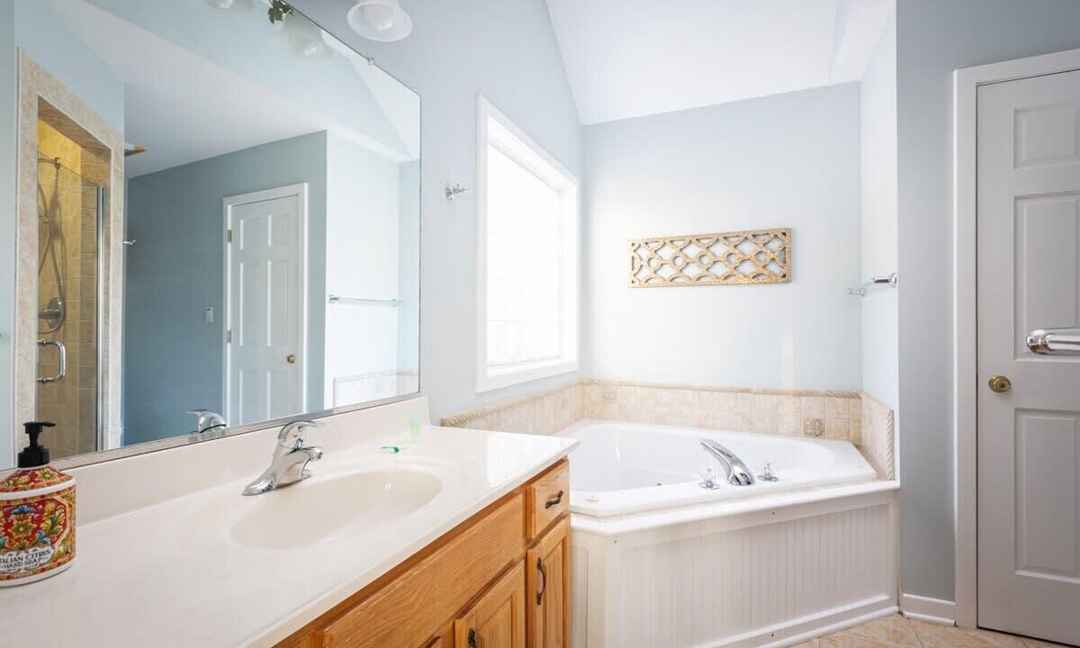 Photo of Bathroom in Corolla Light