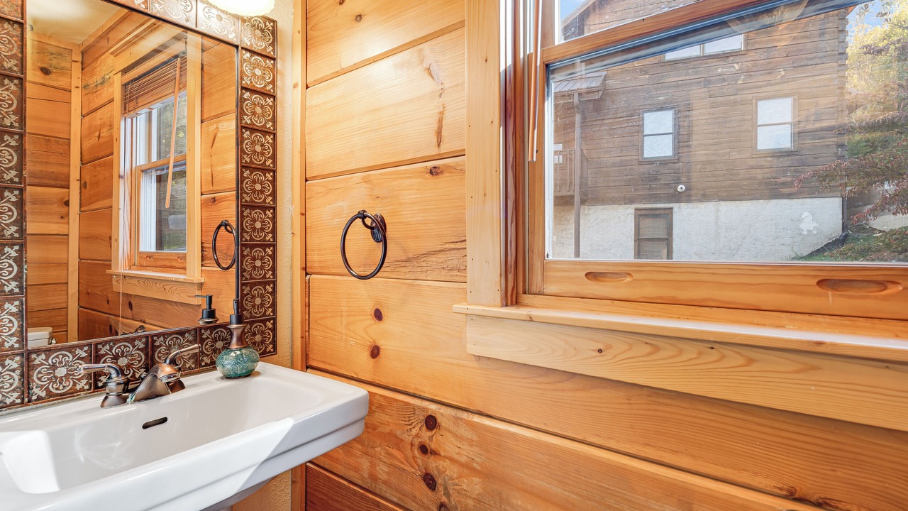 Photo of Bathroom in Wolf Laurel