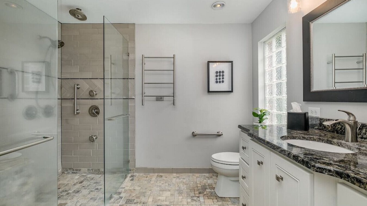 Photo of Bathroom in Lake Norman of Catawba