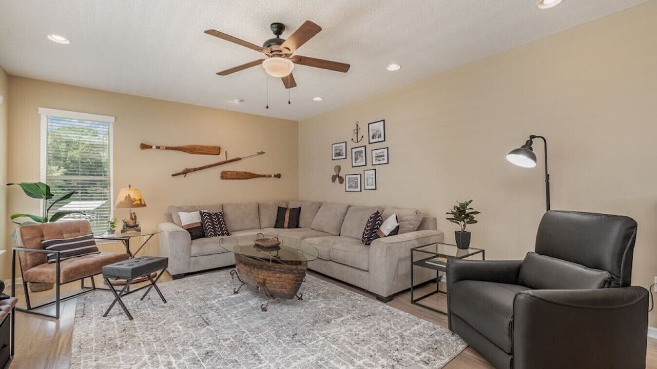 Photo of Livingroom in Lake Norman of Catawba