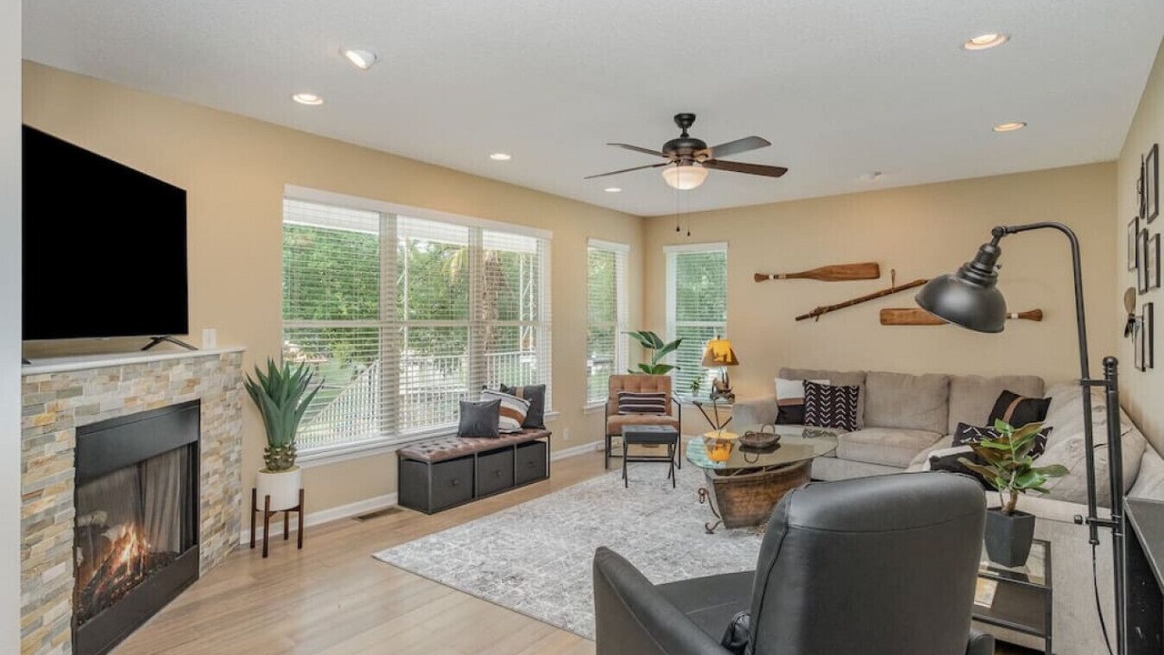 Photo of Livingroom in Lake Norman of Catawba