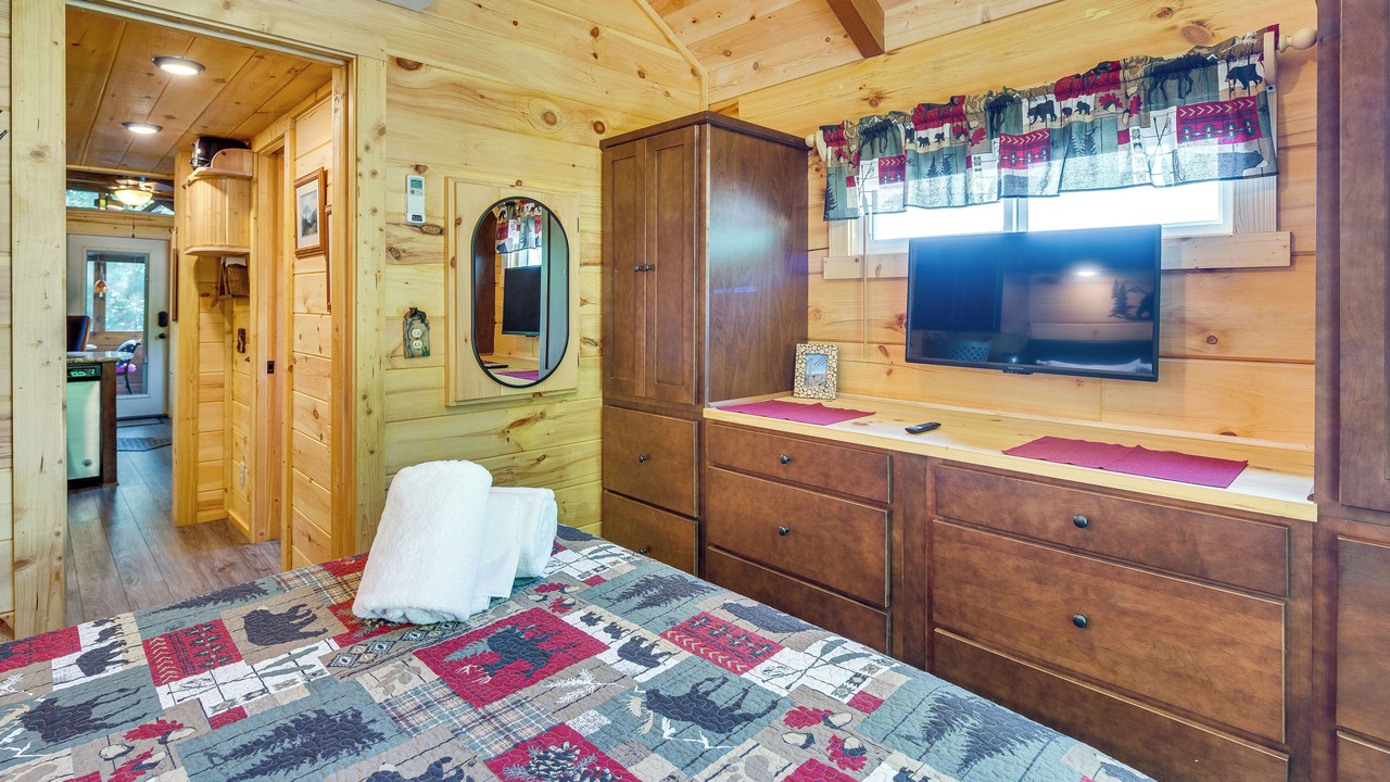 Photo of Bedroom in Mill Spring