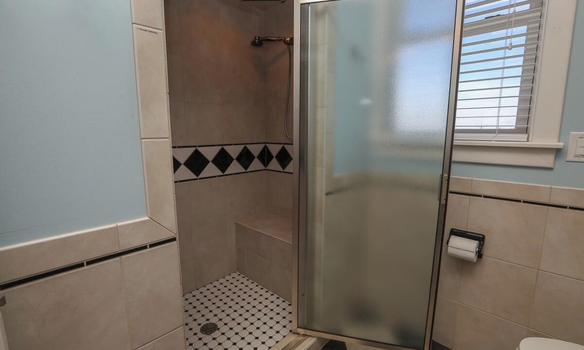 Photo of Bathroom in Southern Shores
