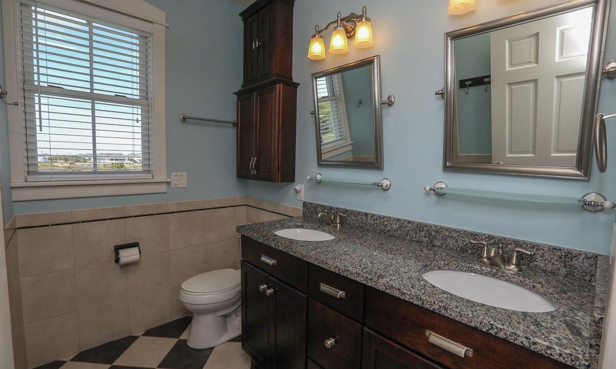 Photo of Bathroom in Southern Shores