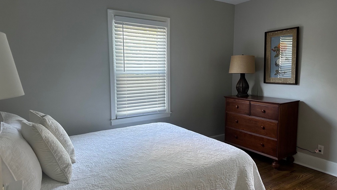 Photo of Bedroom in Lindley Park