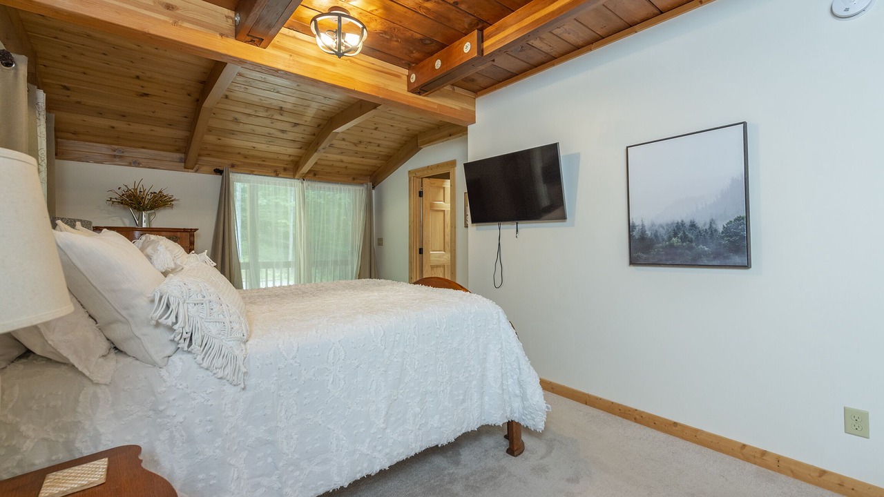 Photo of Bedroom in Wolf Laurel