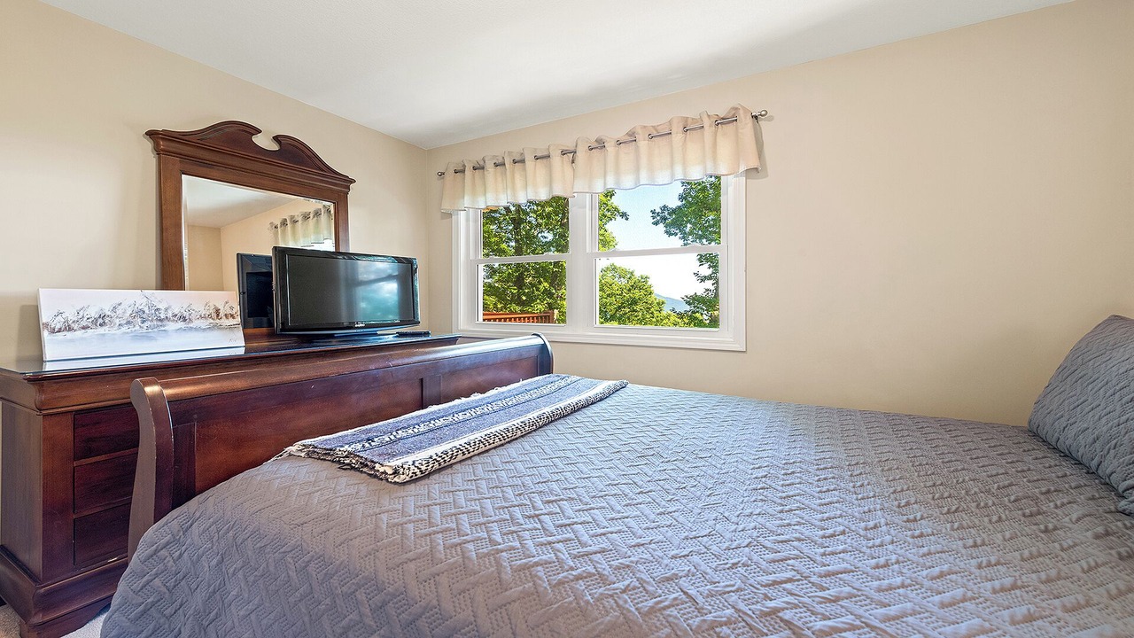 Photo of Bedroom in Waynesville