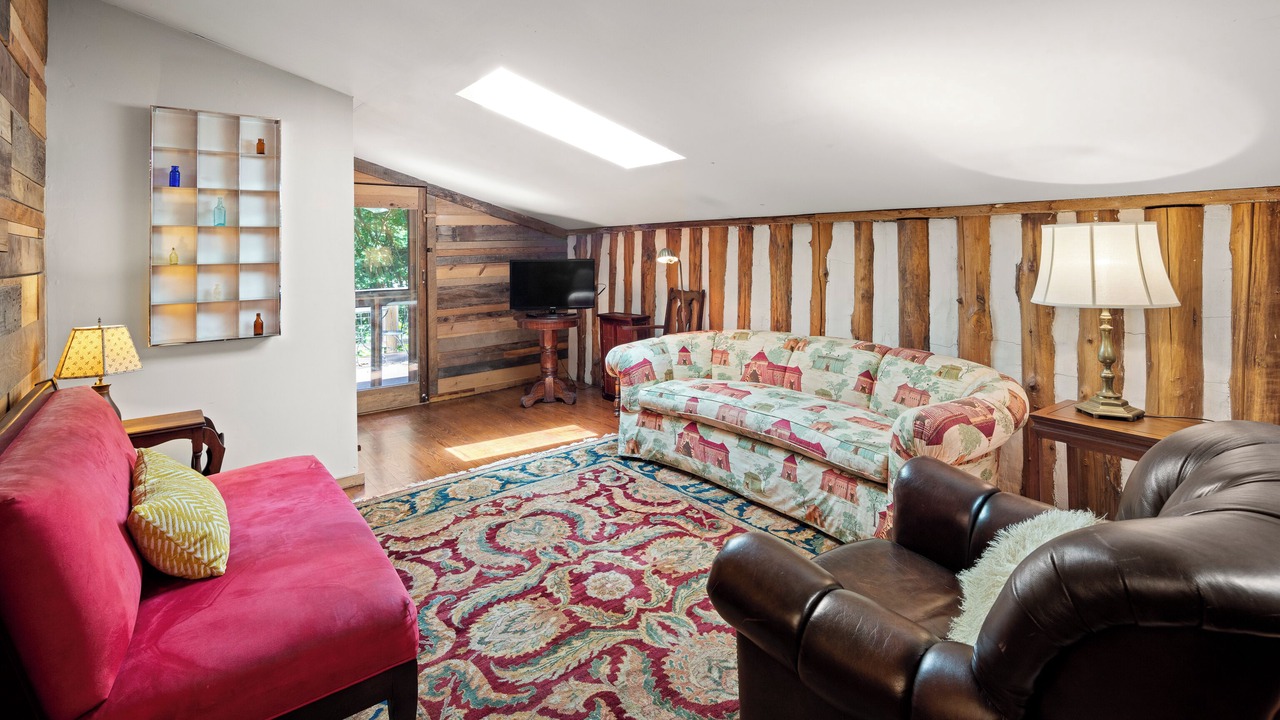 Photo of Bedroom in Arden