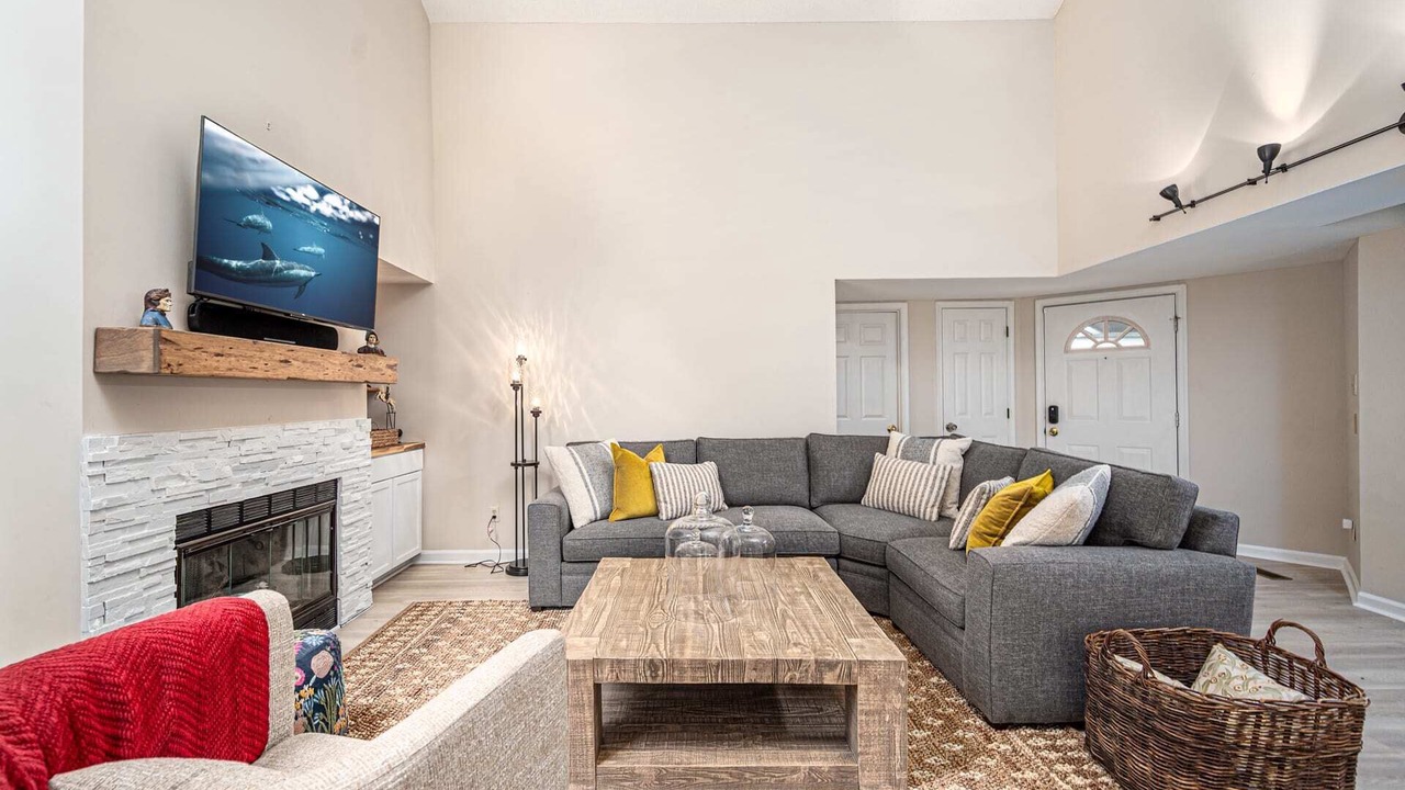 Photo of Livingroom in Chapel Hill
