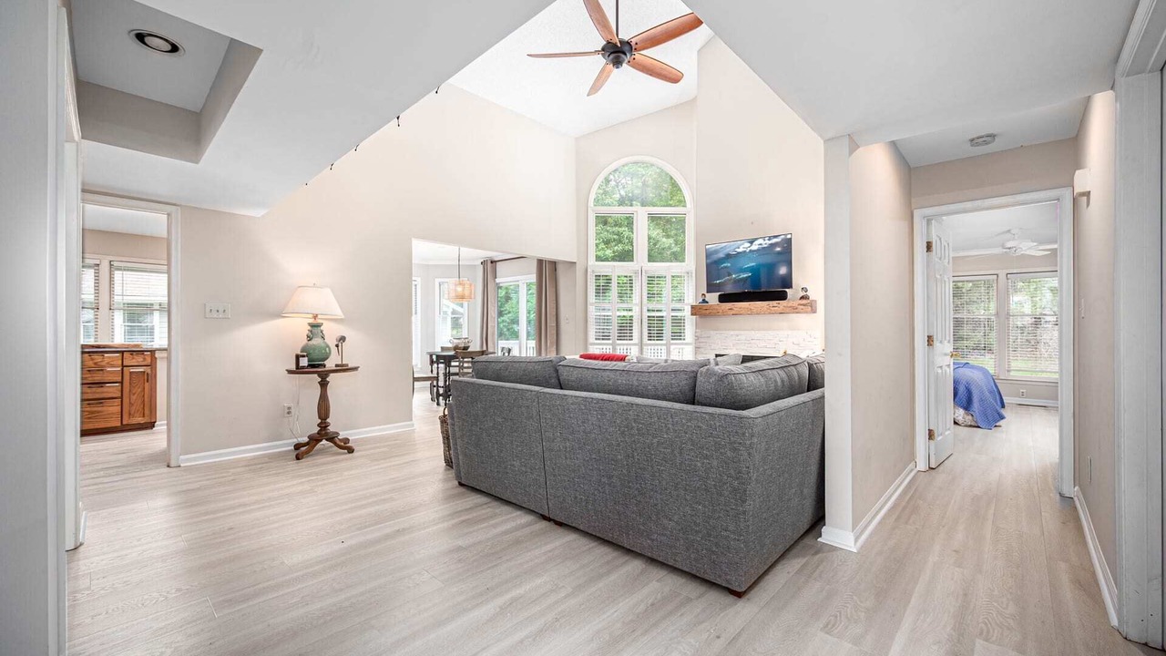 Photo of Livingroom in Chapel Hill