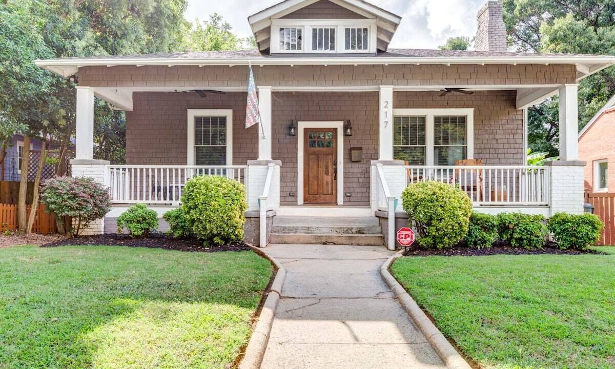 Photo of Outdoor in Wesley Heights