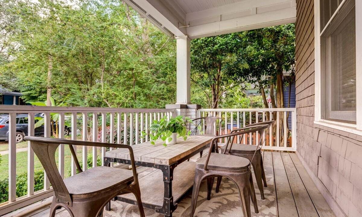 Photo of Outdoor in Wesley Heights