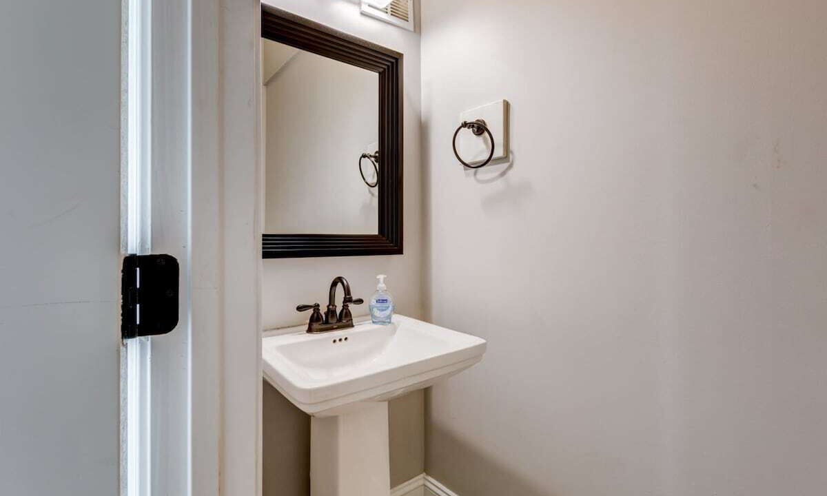 Photo of Bathroom in Wesley Heights