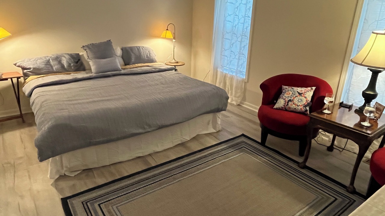 Photo of Bedroom in Troutman