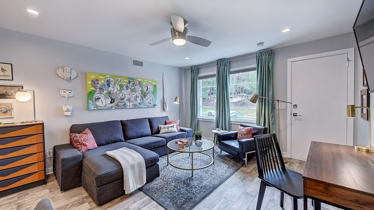 Photo of Livingroom in Cherry