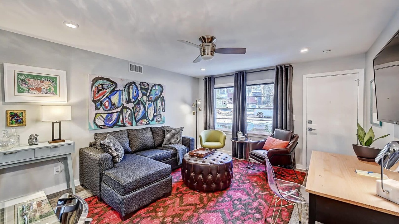 Photo of Livingroom in Cherry