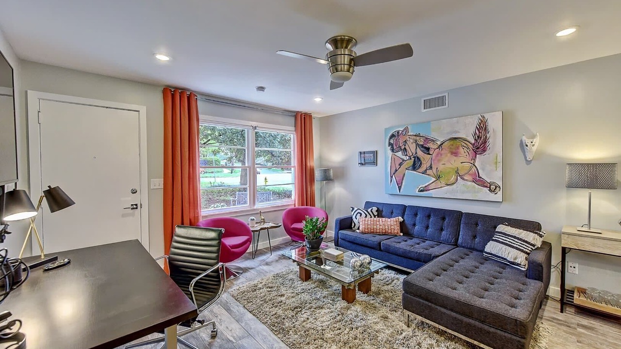 Photo of Livingroom in Cherry