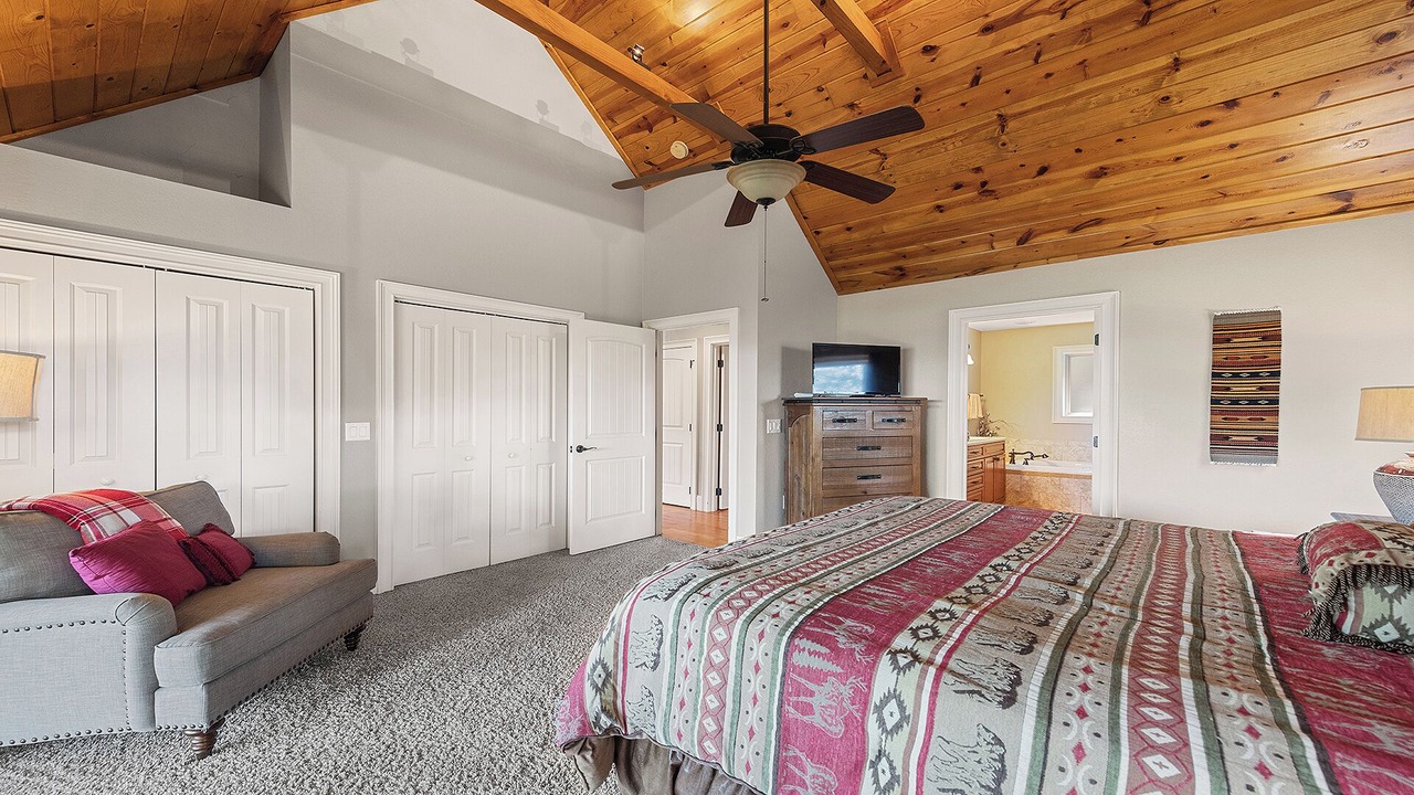 Photo of Bedroom in Waynesville
