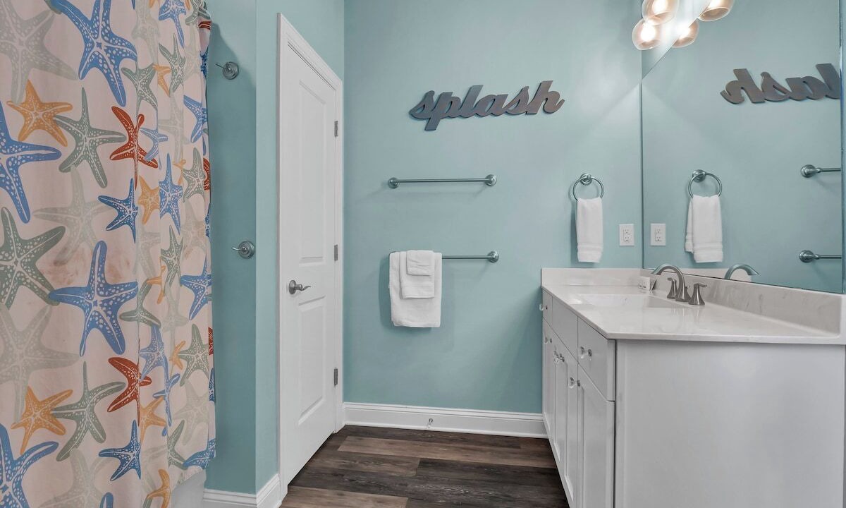 Photo of Bathroom in Village of Stump Sound