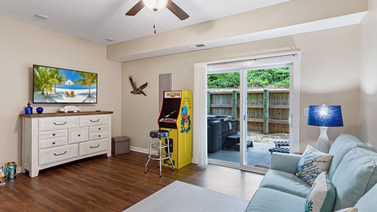 Photo of Bedroom in Bermuda Bay