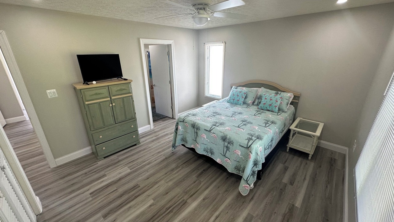 Photo of Others in Pine Knoll Shores