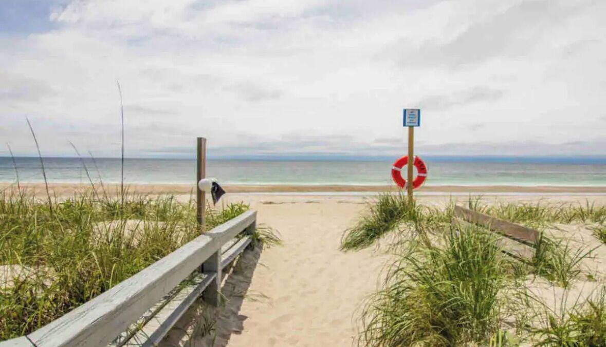 Photo of Others in Pine Knoll Shores
