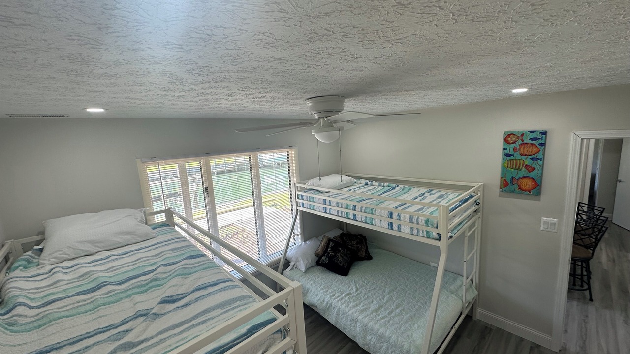Photo of Bedroom in Pine Knoll Shores
