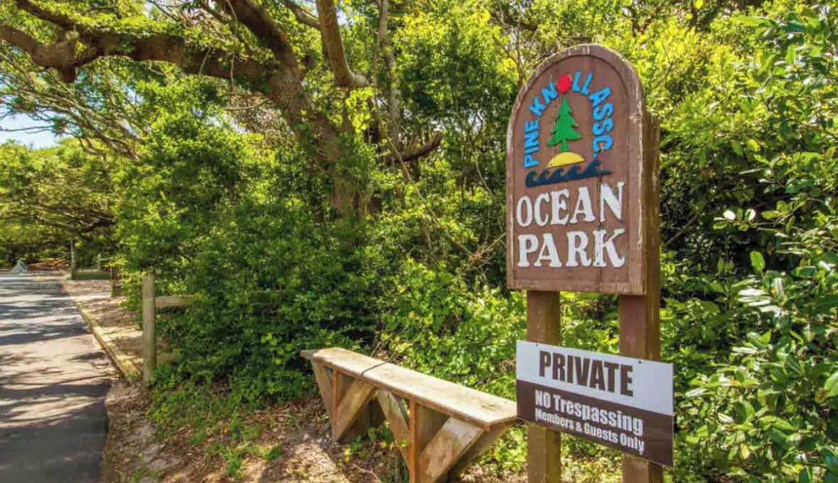 Photo of Others in Pine Knoll Shores