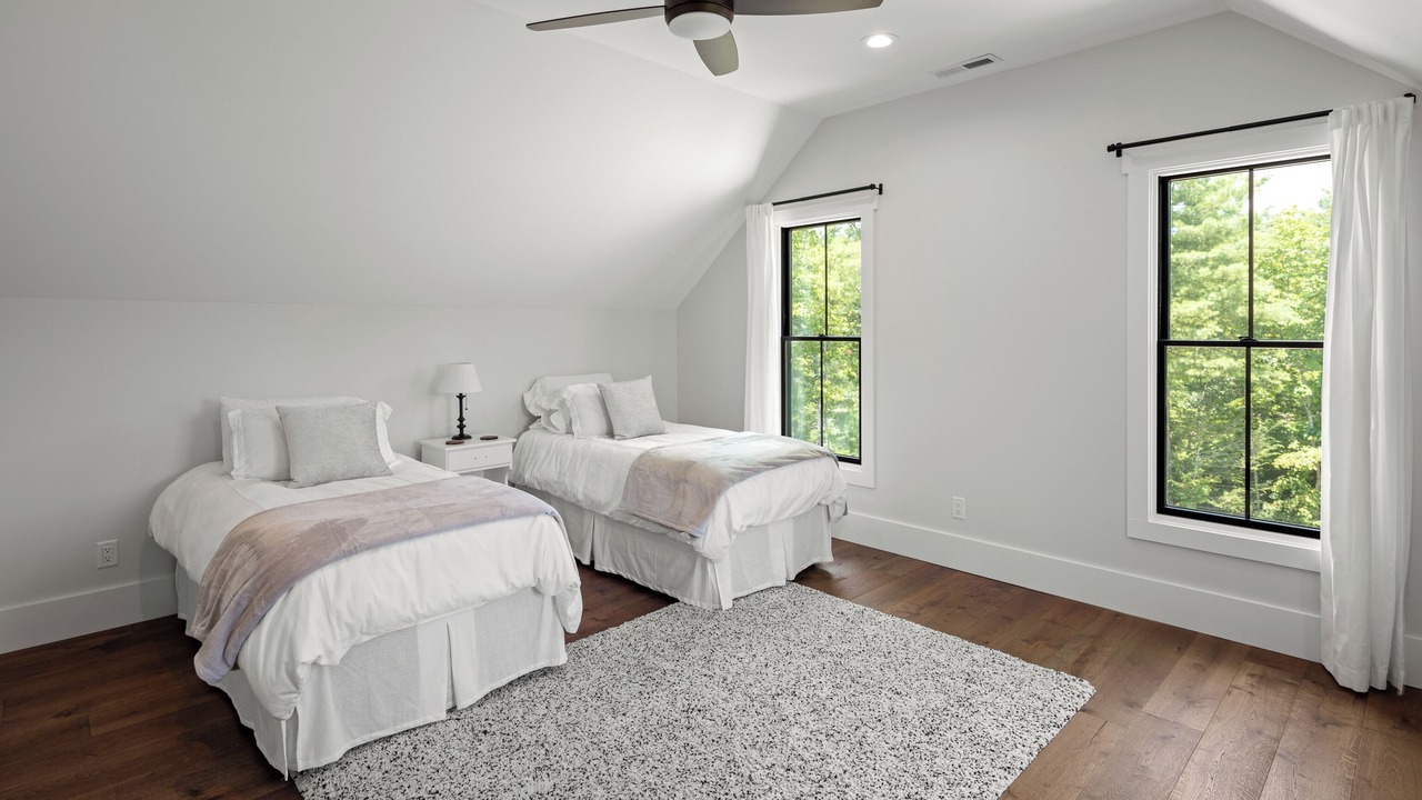 Photo of Bedroom in Flat Rock