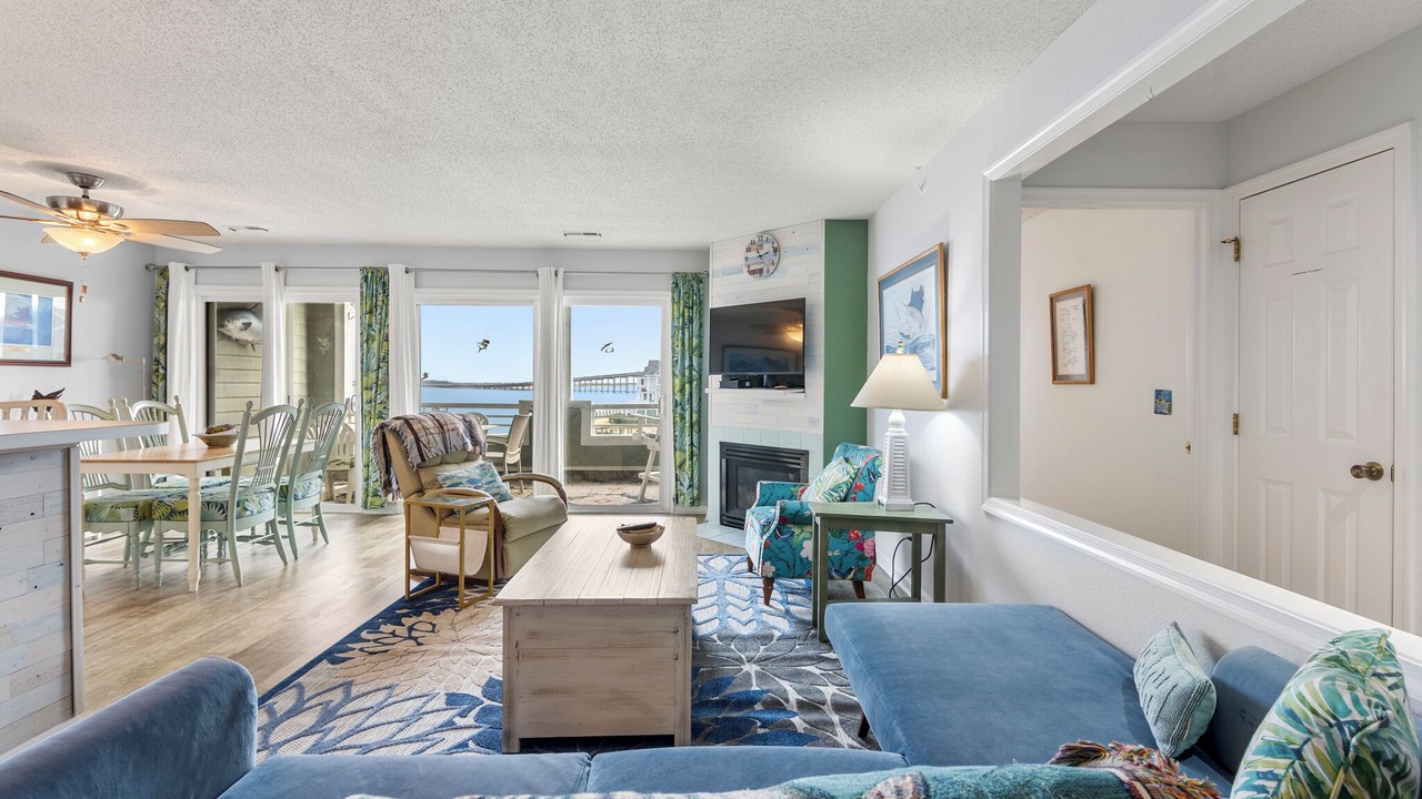 Photo of Livingroom in Manteo