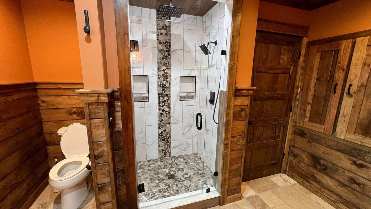 Photo of Bathroom in Boonville